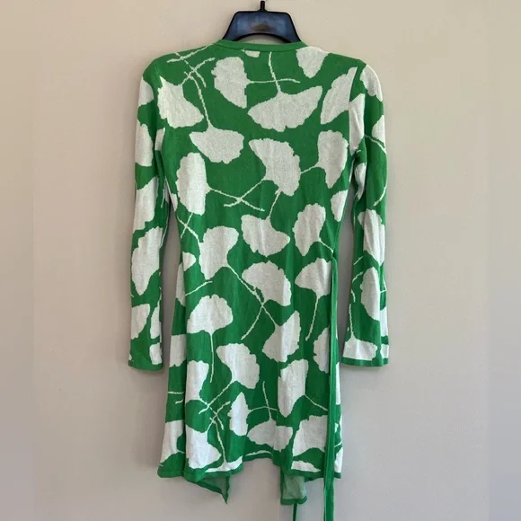 Diane von Furstenburg x Target V-Neck Ginkgo Green Sweater Wrap Top Dress, XXS - Picture 9 of 14